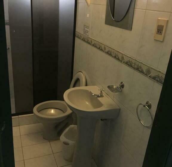 سوئیت با تخت بزرگ, Las Residentas