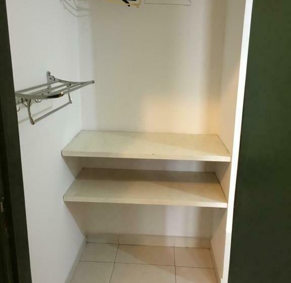 سوئیت با تخت بزرگ, Las Residentas