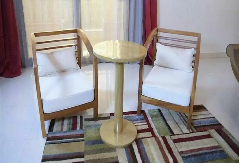 سوییت اجرایی, Le Patio