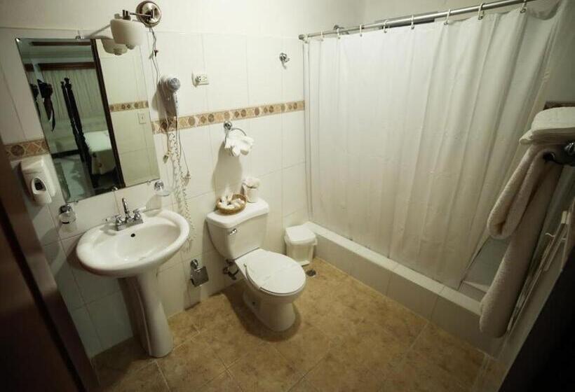 سوییت جونیور, Los Jardines