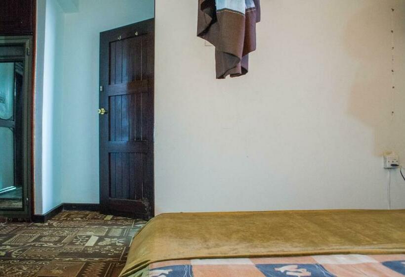 اتاق لوکس, Oxford Royal