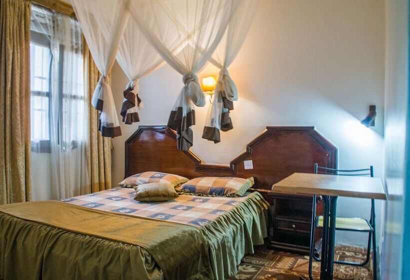 سوییت لوکس, Oxford Royal