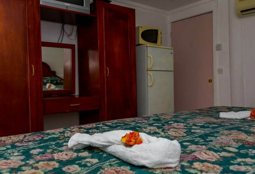 اتاق استاندارد, Stephanie S Apartments Ltd