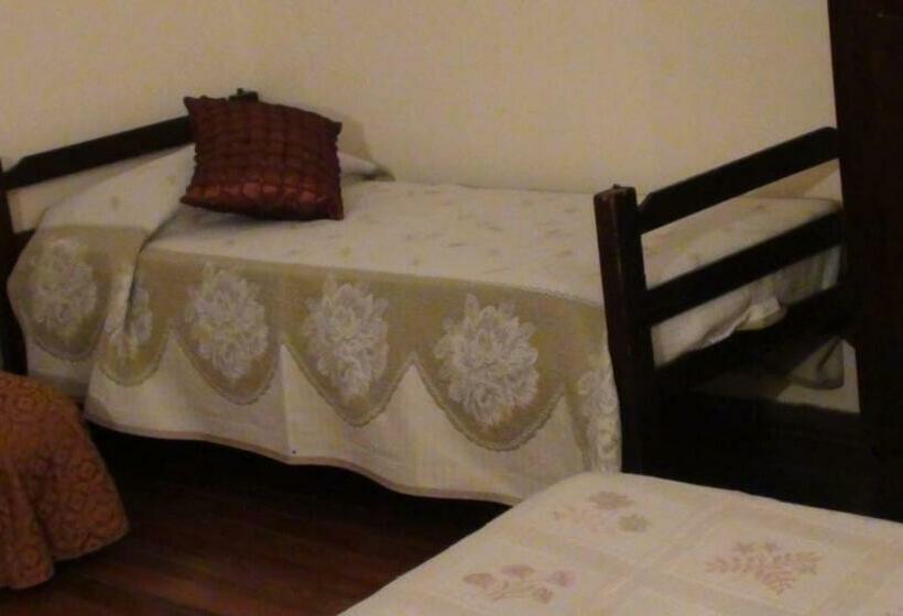 اتاق استاندارد سه نفره, Uruguay