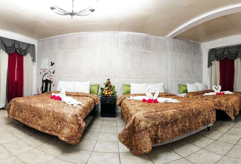 اتاق استاندارد سه نفره, Uw Oasis