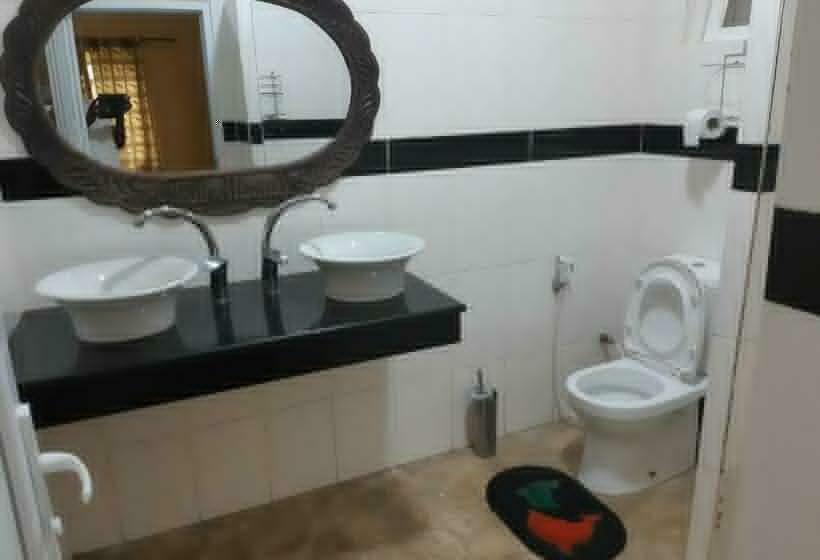 بانگلوی لوکس, Kijiji Beach Resort