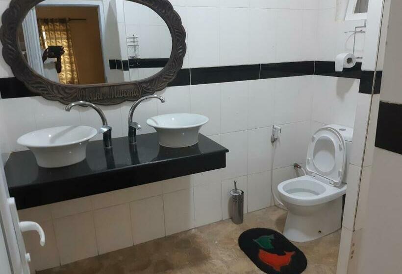 اتاق خانوادگی با چشمانداز باغ, Kijiji Beach Resort