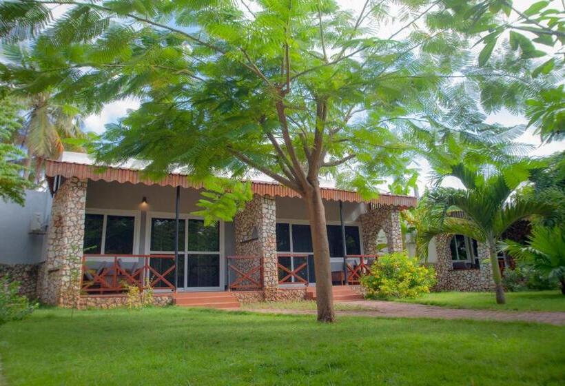 اتاق لوکس با تخت بزرگ, Kijiji Beach Resort