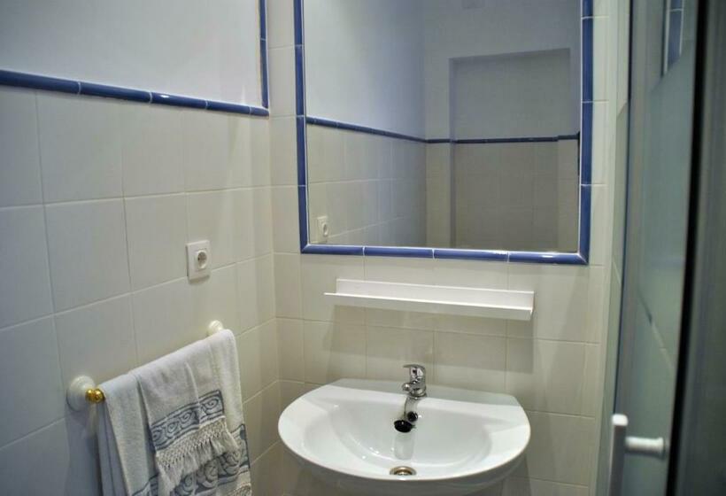 اتاق استاندارد, Hostel Mayflowers