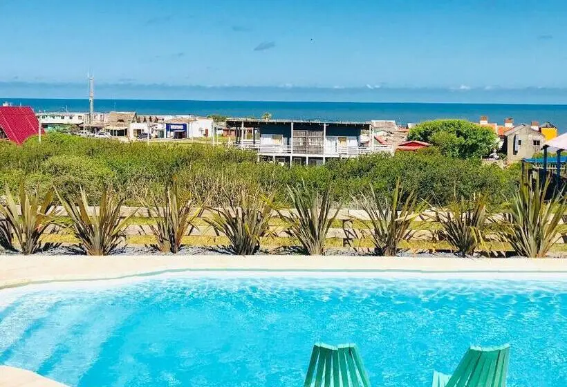 اتاق لوکس, Unique Hotel & Suites