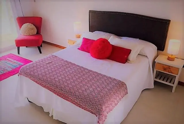 اتاق لوکس, Unique Hotel & Suites