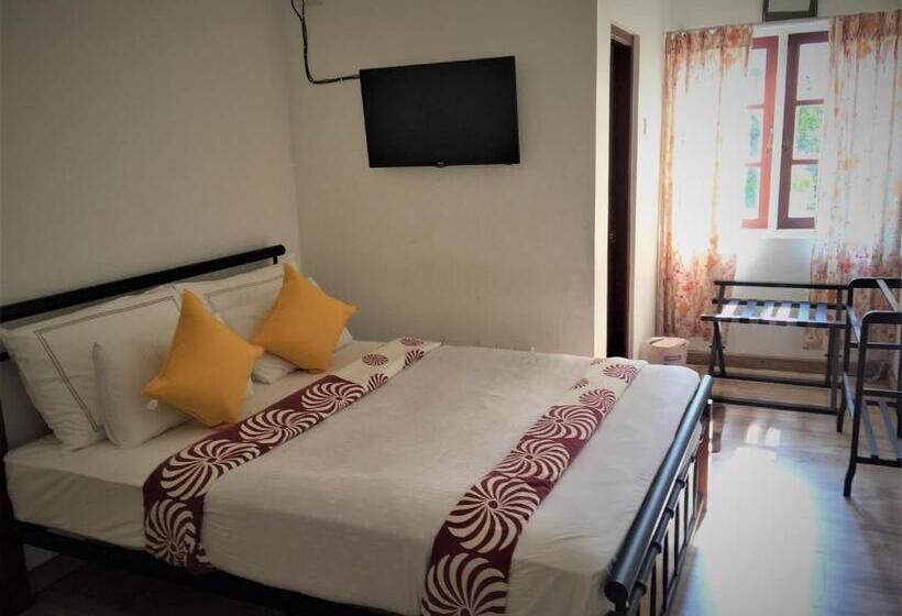 Standard Room, Barcode Residencies   Nuwara Eliya
