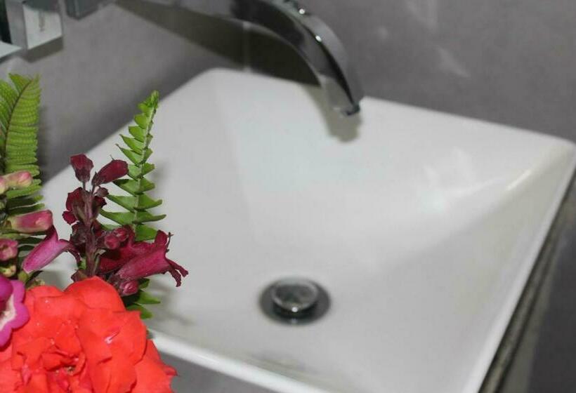 Standard Room, Barcode Residencies   Nuwara Eliya