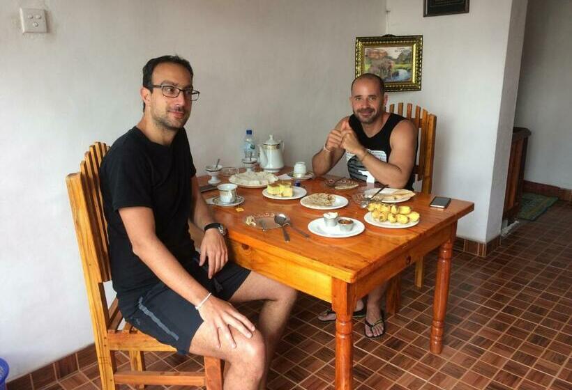 디럭스 룸, Eco Salient View