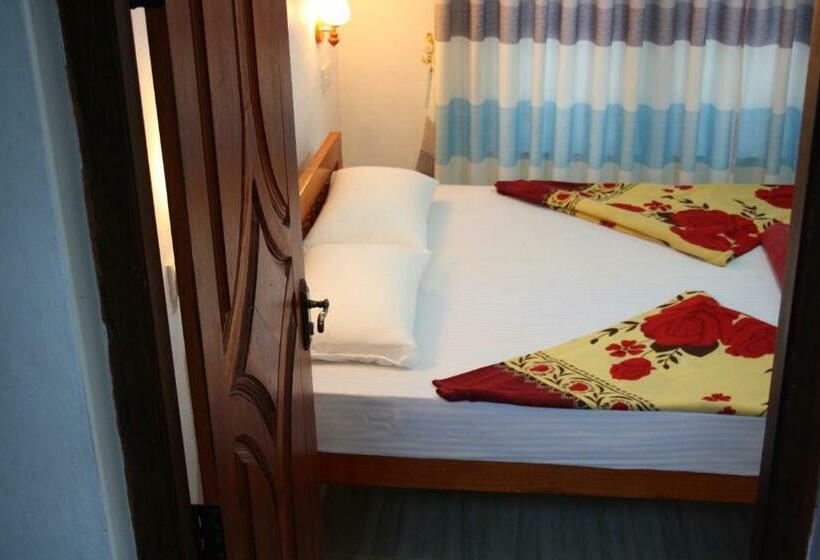 디럭스 룸, Eco Salient View