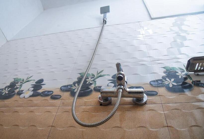 4인용 스탠다드 룸, Eco Salient View