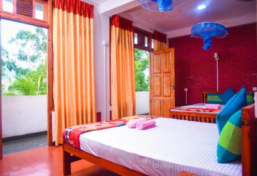 4인용 스탠다드 룸, Eco Salient View