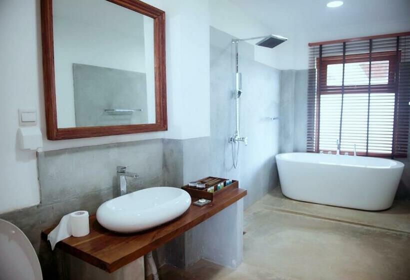 海景豪华三人间, Cardamon Hotel Nilaveli