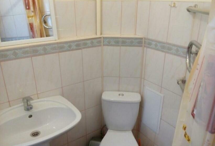 اتاق اکونومی, Hostel Mnogoborets F. Klub