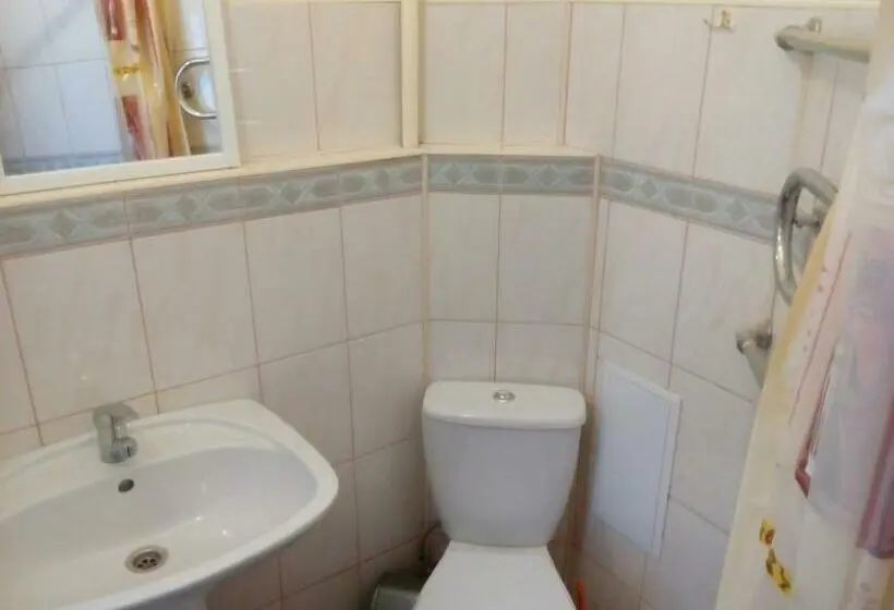 اتاق اکونومی, Hostel Mnogoborets F. Klub