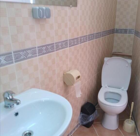 اتاق اکونومی, Hostel Mnogoborets F. Klub