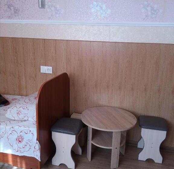 اتاق اکونومی, Hostel Mnogoborets F. Klub