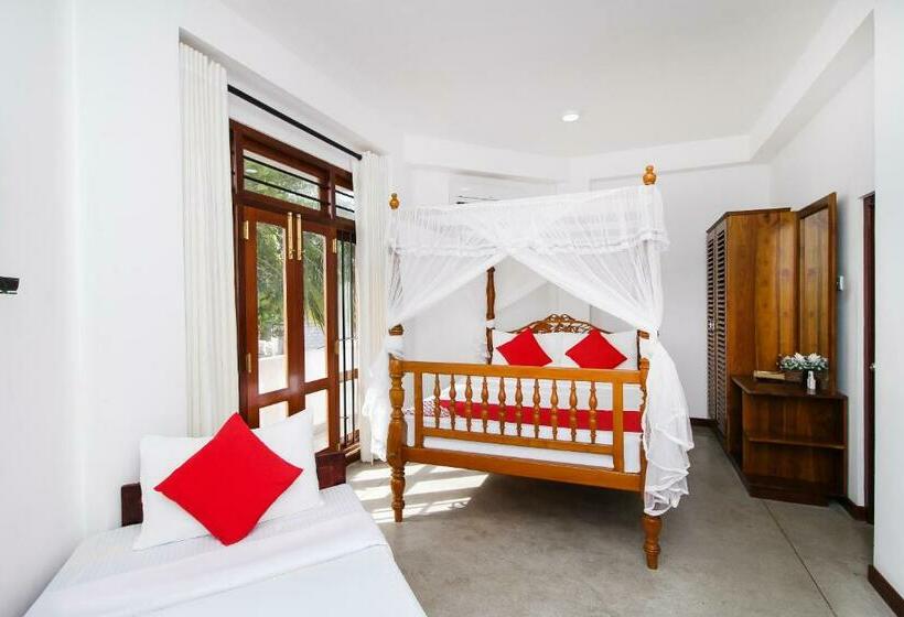 Quarto Deluxe, Arken Lanka