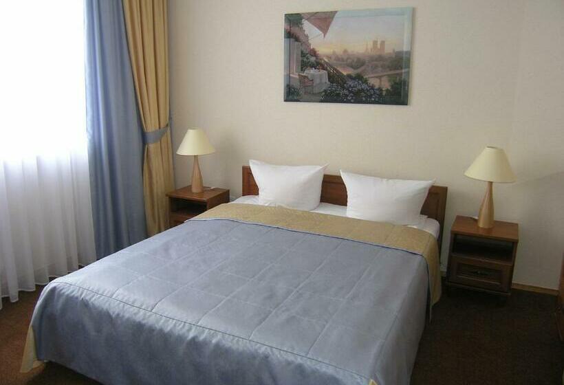 小型套房, Dnipro