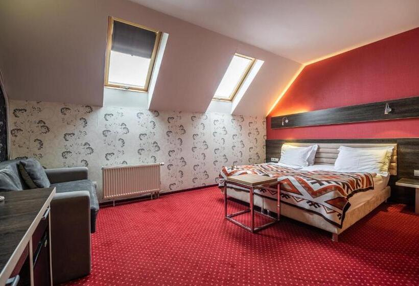 اتاق پنت هاوس, F&b Spa Resort