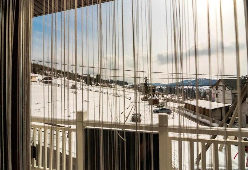 اتاق لوکس خانوادگی, F&b Spa Resort