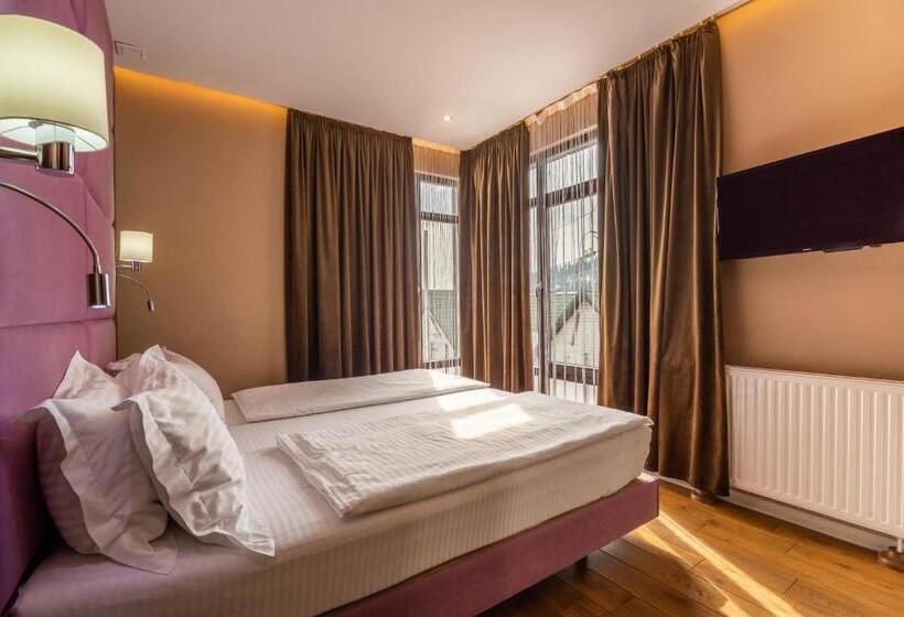 اتاق لوکس خانوادگی, F&b Spa Resort