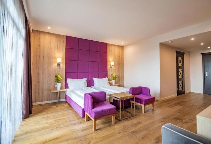 سوییت جونیور سوپریور, F&b Spa Resort