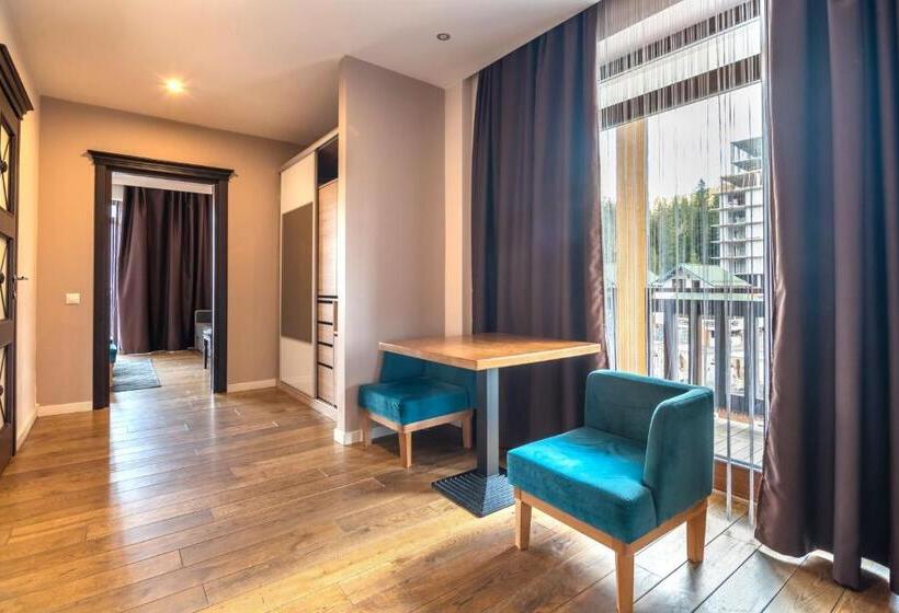 اتاق لوکس چهار تخته, F&b Spa Resort