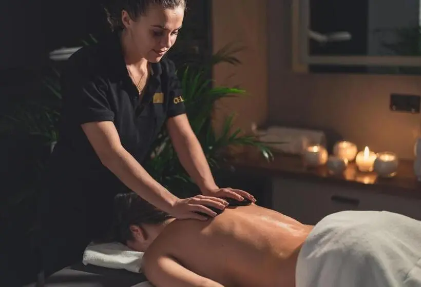 اتاق استاندارد با بالکن, F&b Spa Resort