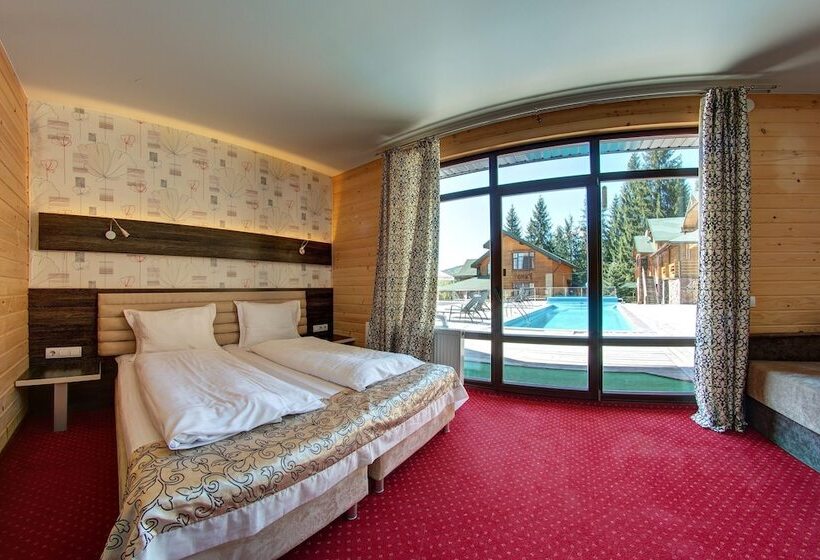 سوئیت جونیور با تراس, F&b Spa Resort