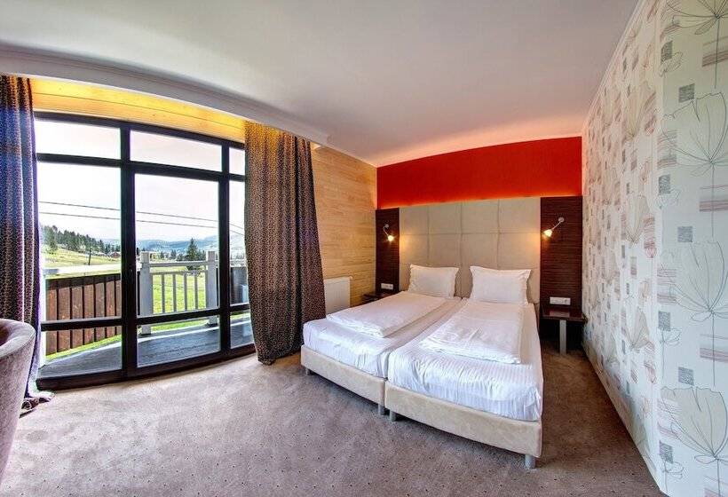 سوئیت با بالکن, F&b Spa Resort