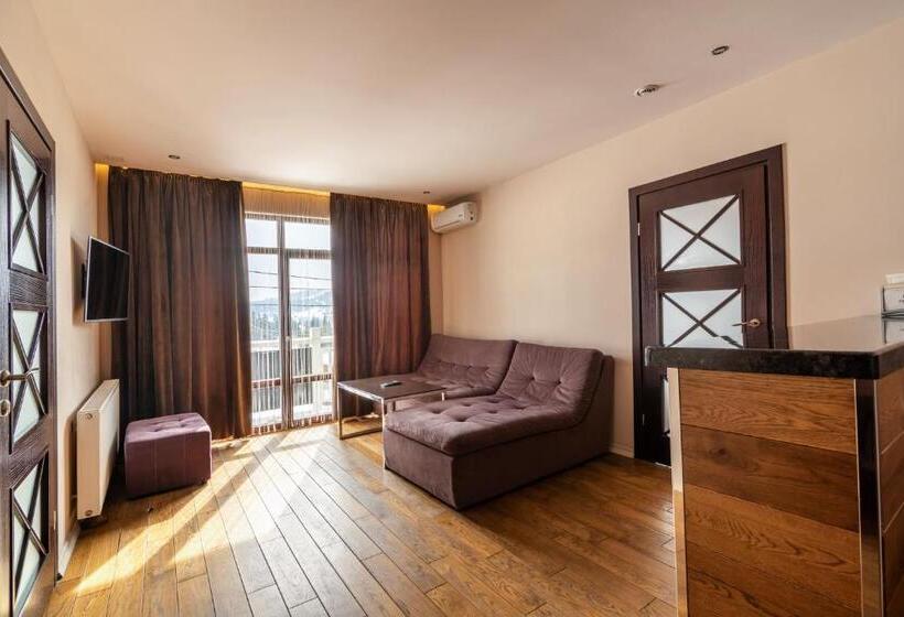 اتاق لوکس خانوادگی, F&b Spa Resort