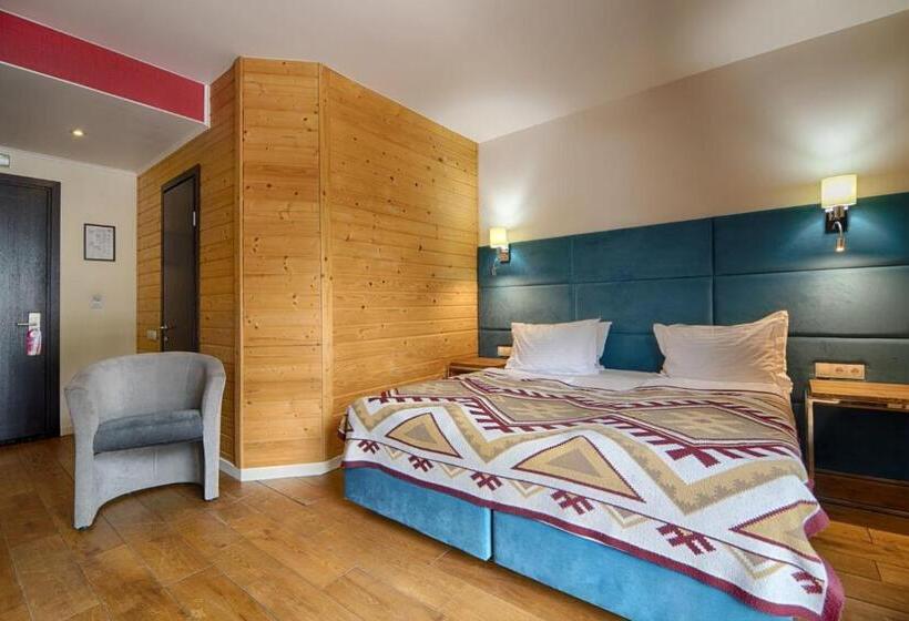 اتاق استاندارد با بالکن, F&b Spa Resort