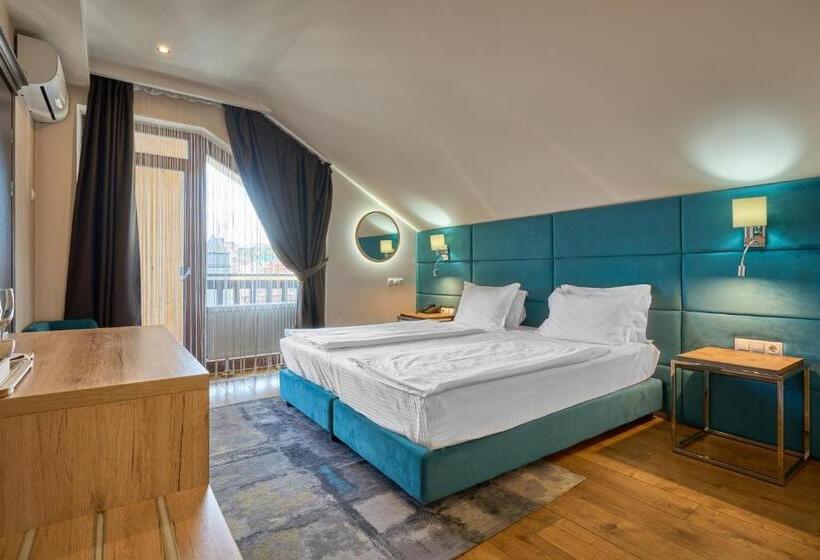 اتاق اکونومی, F&b Spa Resort