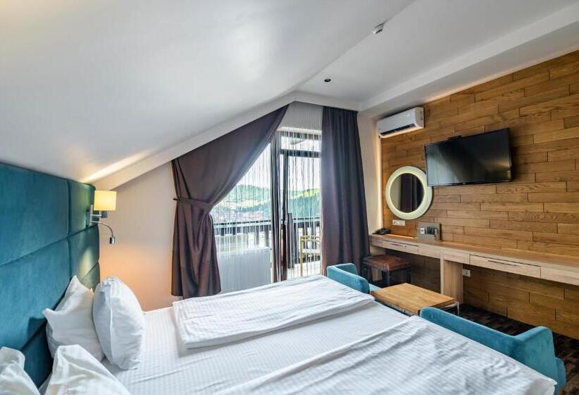 اتاق پنت هاوس, F&b Spa Resort