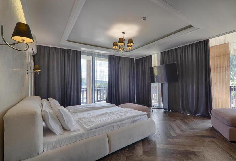 سوییت اجرایی, F&b Spa Resort