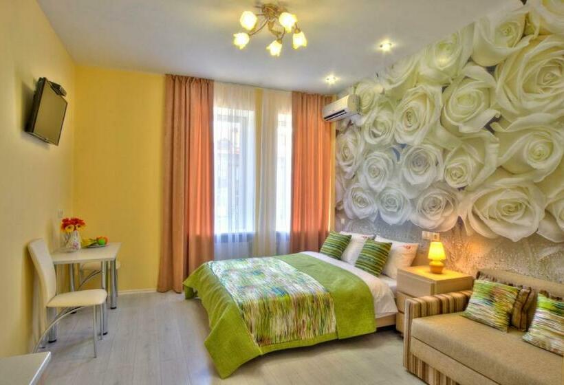 استودیوی استاندارد, Fire Inn