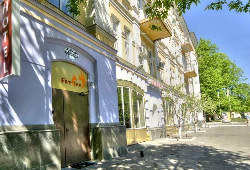 اتاق استاندارد با بالکن, Fire Inn