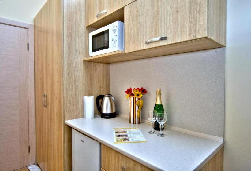 اتاق استاندارد با بالکن, Fire Inn