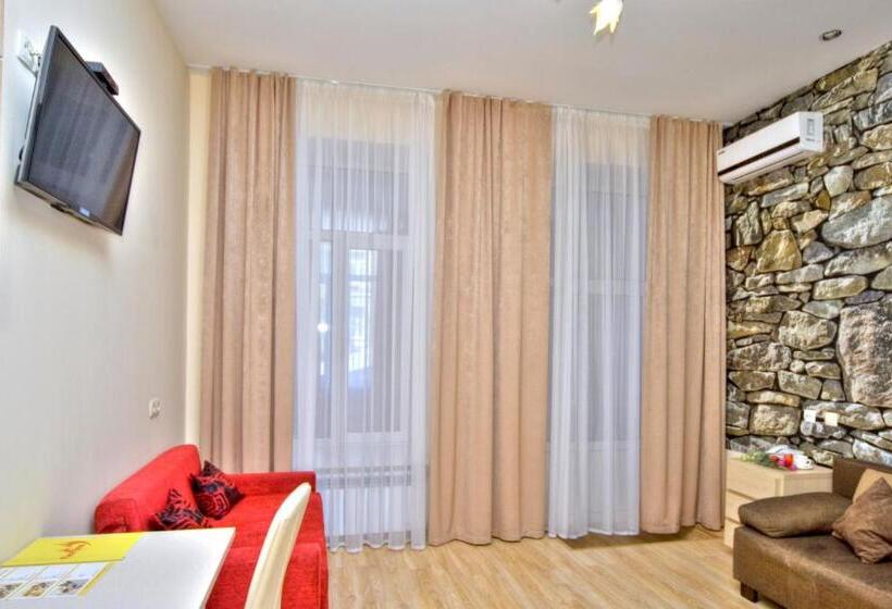 آپارتمان 1 خوابه, Fire Inn