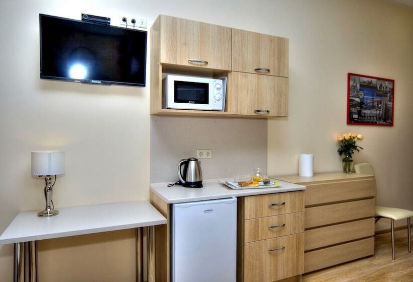 اتاق استاندارد با بالکن, Fire Inn