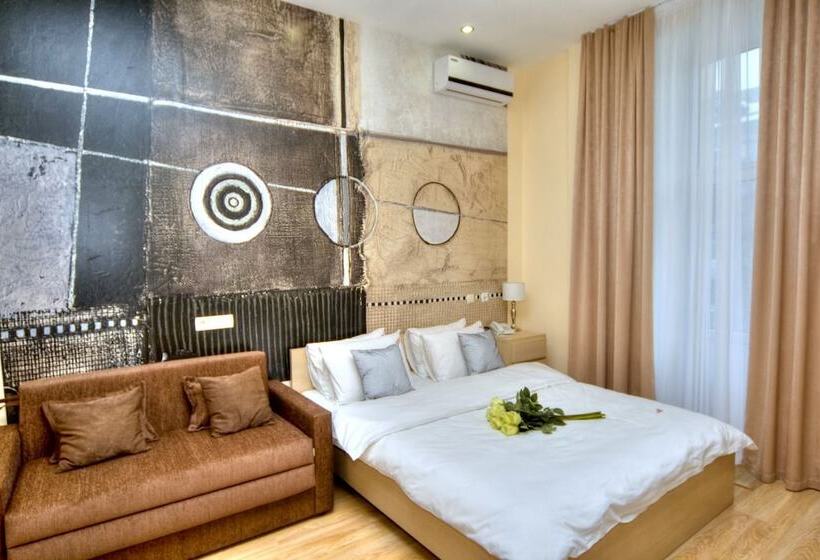 استودیوی سوپریور, Fire Inn