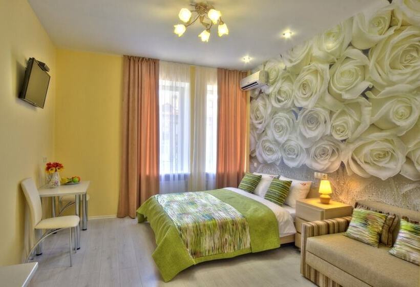 استودیوی استاندارد, Fire Inn