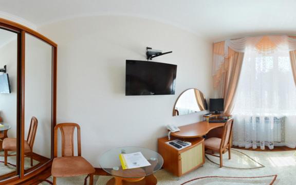 سوییت جونیور, Kristina