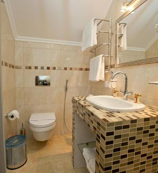 سوئیت با بالکن, Marsen